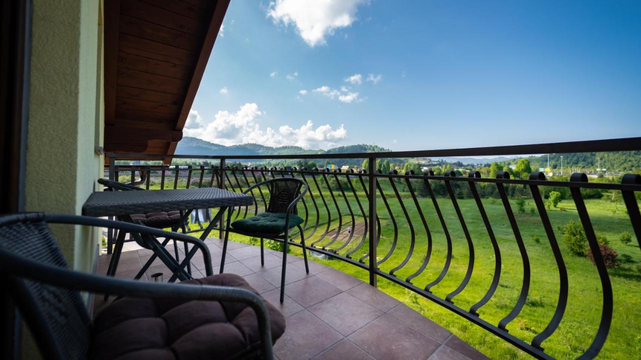 Specious Apartment Manitu In Forest Countryside Fužine Extérieur photo