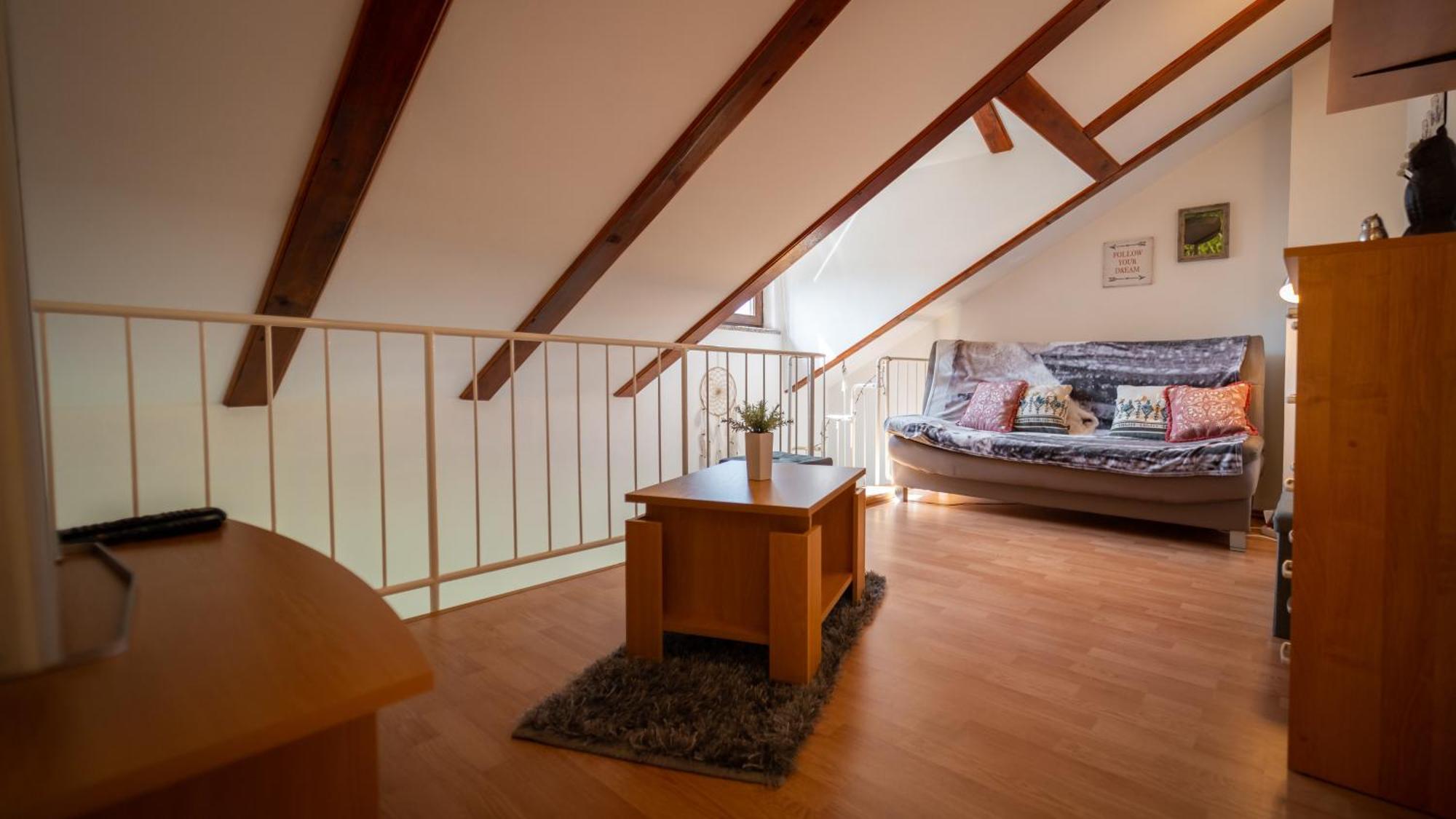 Specious Apartment Manitu In Forest Countryside Fužine Extérieur photo